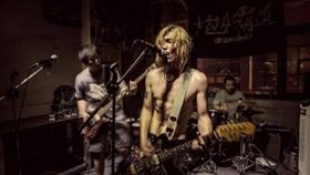 反骨樂隊,大陸,社會,改名,言論,政府,巡演,禁令　圖／翻攝自微博　