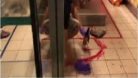 買不到森77？彰化「排隊名店」遭潑漆　店外仍大排長龍