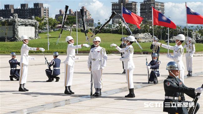 三軍儀隊將赴友邦演出！操演帥氣逼人