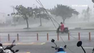 山竹強風吹落電線　騎士慘遭卡住
