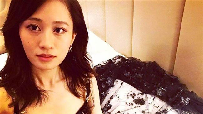 女星否認帶球閃婚　47天改口要當媽