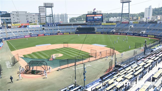 亞運兵役事件餘波　韓職跌破萬人線