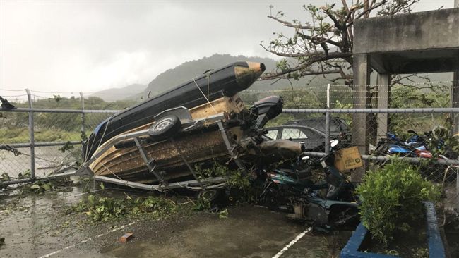 超強陣風颳過大武　車窗破裂滿目瘡痍