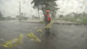 大雨不停景點毀！地標美景滿目瘡痍