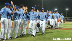 富邦悍將擊敗中信兄弟。（圖／記者王怡翔攝）