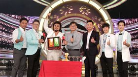 張菲「綜藝菲常讚」入圍第53屆金鐘獎，特別舉辦入圍慶功希望能得獎。（記者邱榮吉/攝影）