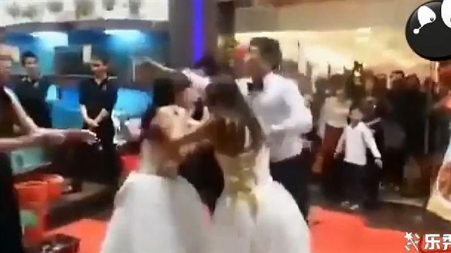 她嫌男友沒錢分手　卻與新娘互毆搶人