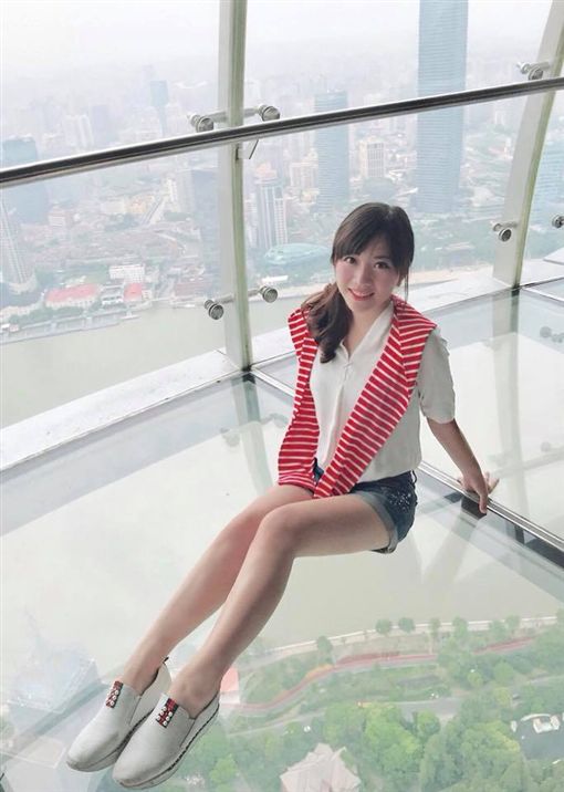 陪吃主播蔡尚樺到中央大學演講 人氣超旺 圖/翻攝自臉書