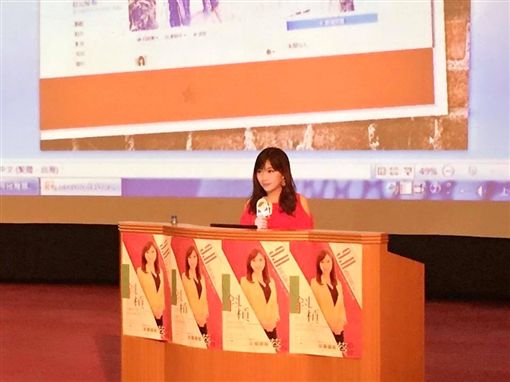 陪吃主播蔡尚樺到中央大學演講 人氣超旺 圖/翻攝自臉書