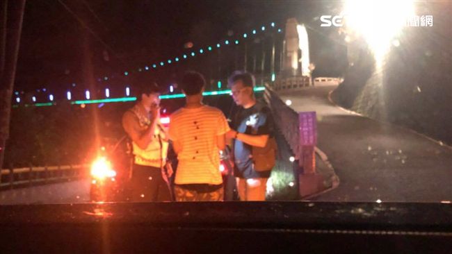 日本遊客丟錢包嚇壞　警察杯杯神救援