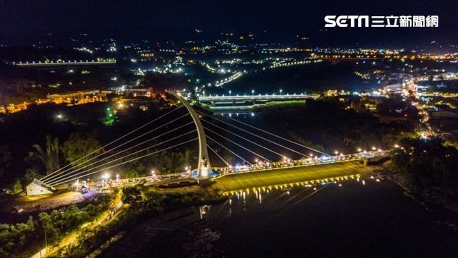 打卡朝聖吧！嘉義新地標－彌陀映月橋