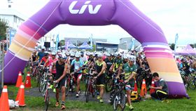 ▲捷安特嘉年華鐵人兩項賽出發。（圖／捷安特提供）