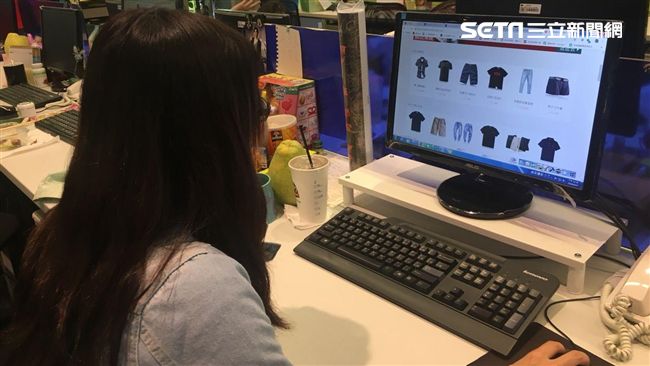 幫男友買衣問尺寸　賣家神回覆她傻眼