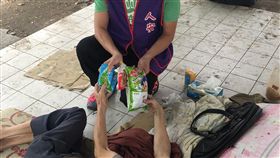 人安基金會高雄楠梓規劃新設平安站人安基金會強化照顧寒士，規劃在高雄市楠梓區新設平安站，目前先提供發餐即時援助，後續將再慢慢擴大服務項目和區域。（人安基金會提供）中央社記者陳朝福傳真  107年8月8日