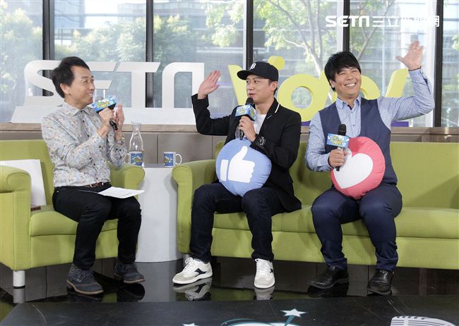 邵大倫、黃丹尼安安大明星。（記者邱榮吉/攝影）