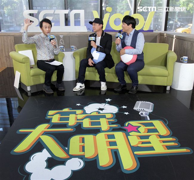 邵大倫、黃丹尼安安大明星。（記者邱榮吉/攝影）