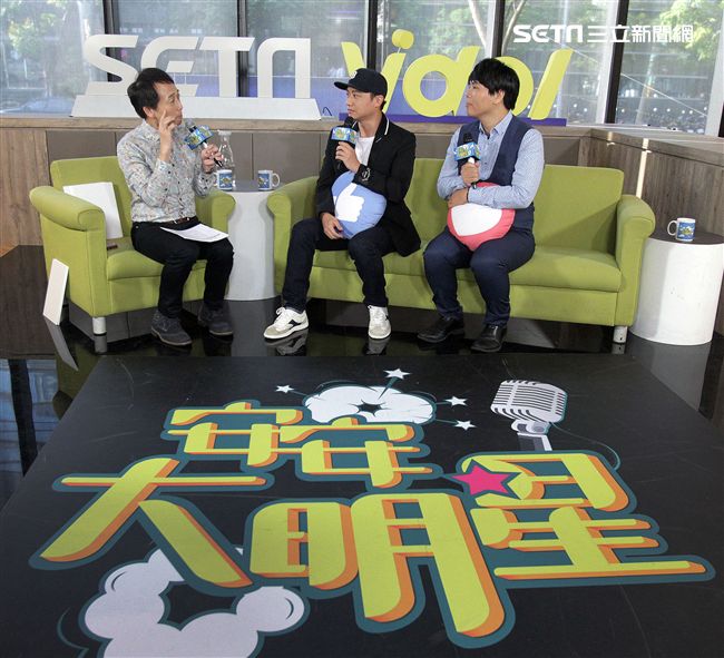 邵大倫、黃丹尼安安大明星。（記者邱榮吉/攝影）