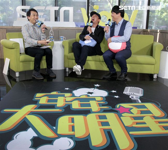 邵大倫、黃丹尼安安大明星。（記者邱榮吉/攝影）