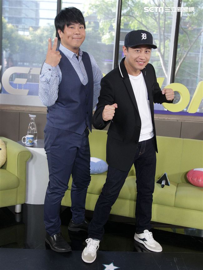 邵大倫、黃丹尼安安大明星。（記者邱榮吉/攝影）