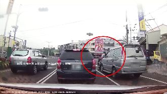 紅燈不停直撞重機　挨轟「蓄意殺人」