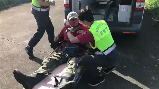 登山客放鳥警消　專家怒斥「老鼠屎」