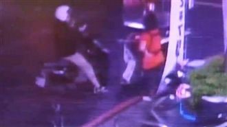 玩具鈔騙臭豆腐嬤血汗錢　警逮惡質男