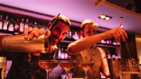 世界頂尖酒吧快閃全台！調酒師利用在地食材　翻轉中西味覺（業配）