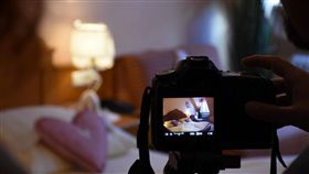 性侵,下藥,迷姦,老翁,Tai Ho Wan,拍片,影片,性行為,咖啡,同性戀,僱主,證明,迷片　示意圖／翻攝自　https://goo.gl/MKdxs6