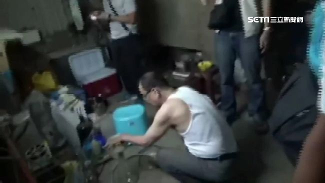 破獲血汗煉毒廠　窗戶布滿毒品結晶
