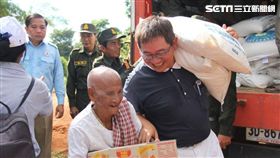 慈濟基金會,義診,台灣愛心米,柬埔寨,垃圾山