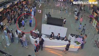 桃機抹精狼！噁男DIY抹精在女裙上