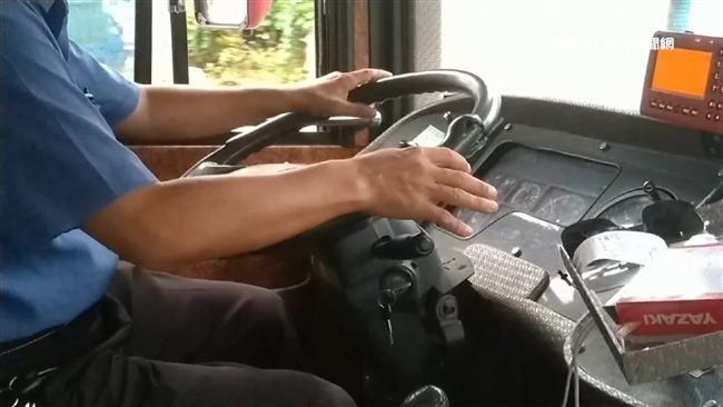 七休一鬆綁！客運業最多可連上9天班