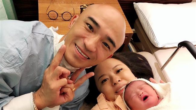 小馬陪月子！老婆脹奶他也很有FU