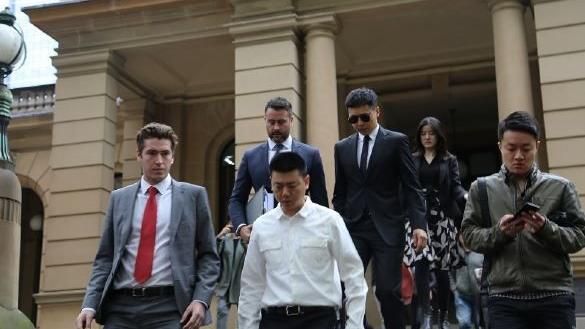 高雲翔臭臉出庭！被爆私下小動作不斷