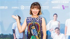 李懿還原褲裂現場實況。（圖／伊林娛樂提供）