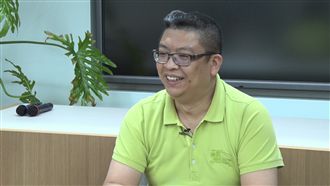 從千萬補教名師到服務業　他的告白