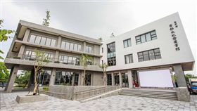 中市李科永圖書館落成　黎明自救會場外抗議