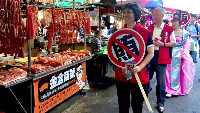 嫦娥玉兔上大街　呼籲民眾反賄選