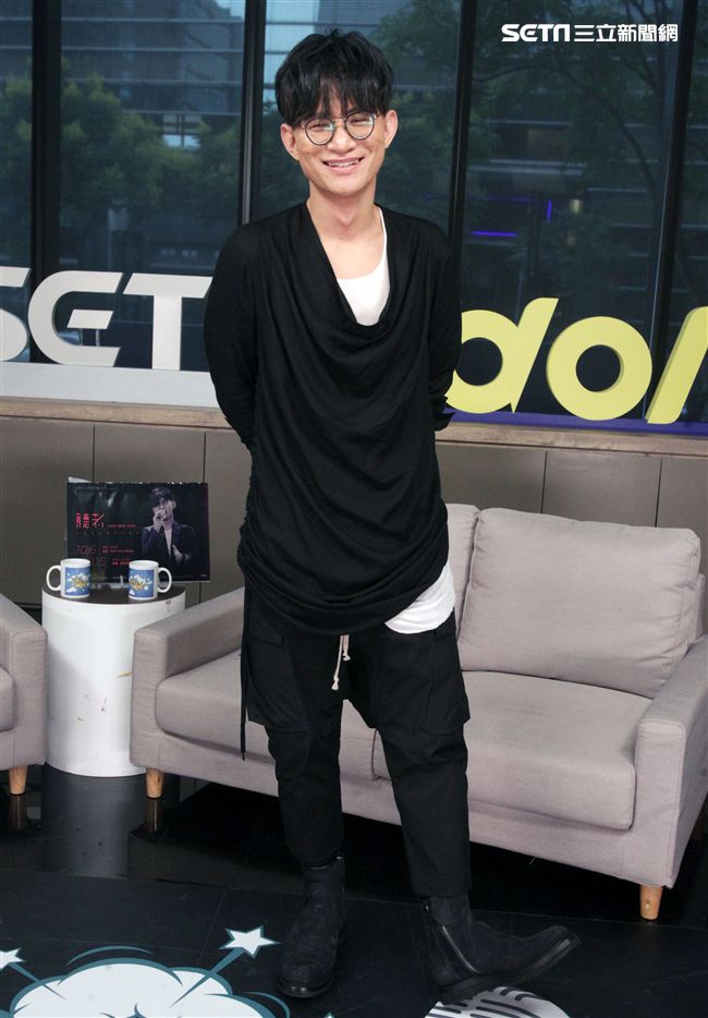 卓義峯安安大明星。（記者邱榮吉/攝影）