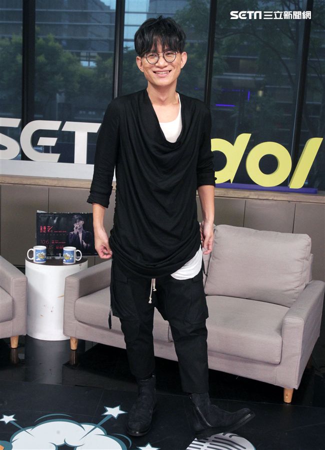 卓義峯安安大明星。（記者邱榮吉/攝影）