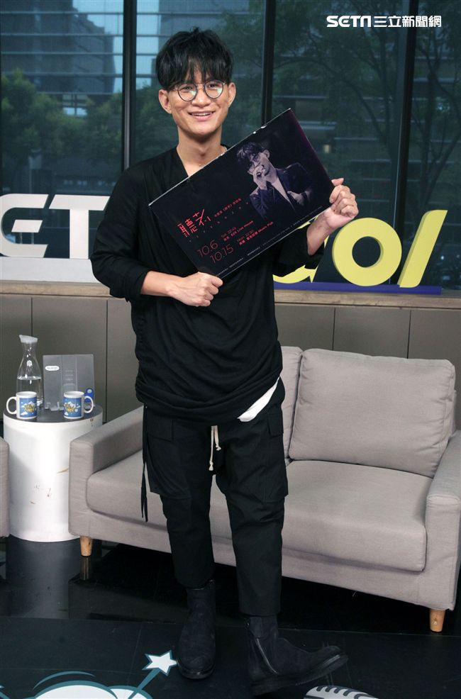 卓義峯安安大明星。（記者邱榮吉/攝影）