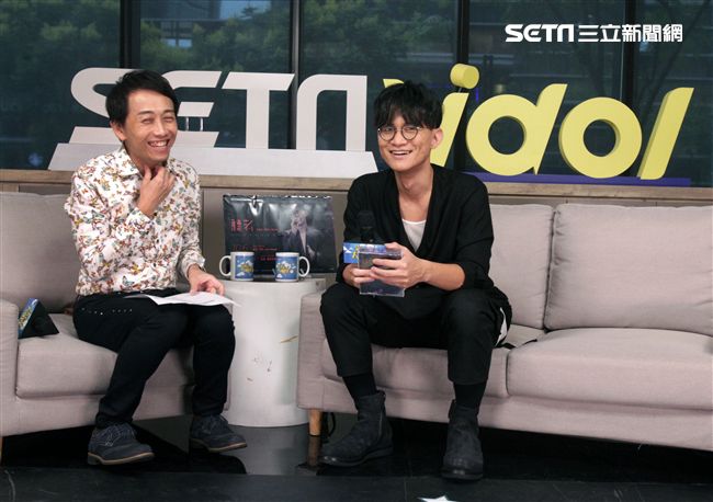 卓義峯安安大明星。（記者邱榮吉/攝影）