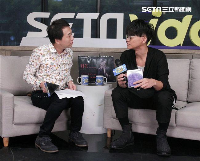 卓義峯安安大明星。（記者邱榮吉/攝影）