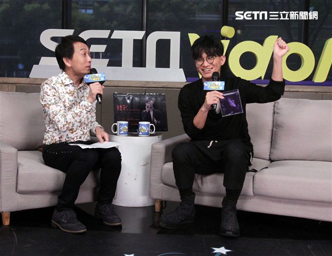 卓義峯安安大明星。（記者邱榮吉/攝影）