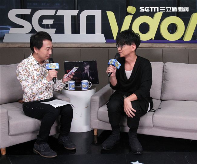 卓義峯安安大明星。（記者邱榮吉/攝影）