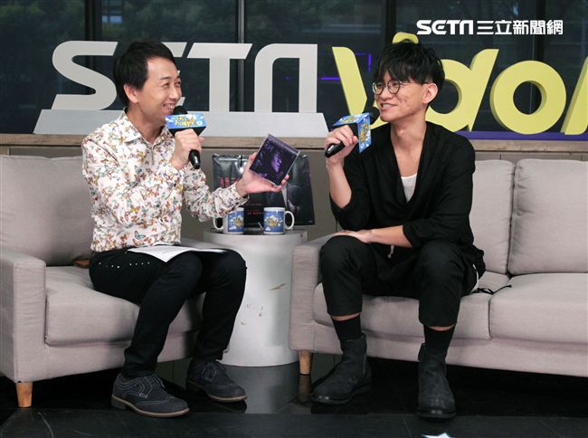 卓義峯安安大明星。（記者邱榮吉/攝影）