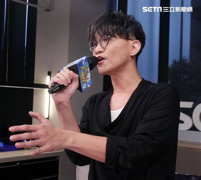 卓義峯安安大明星。（記者邱榮吉/攝影）