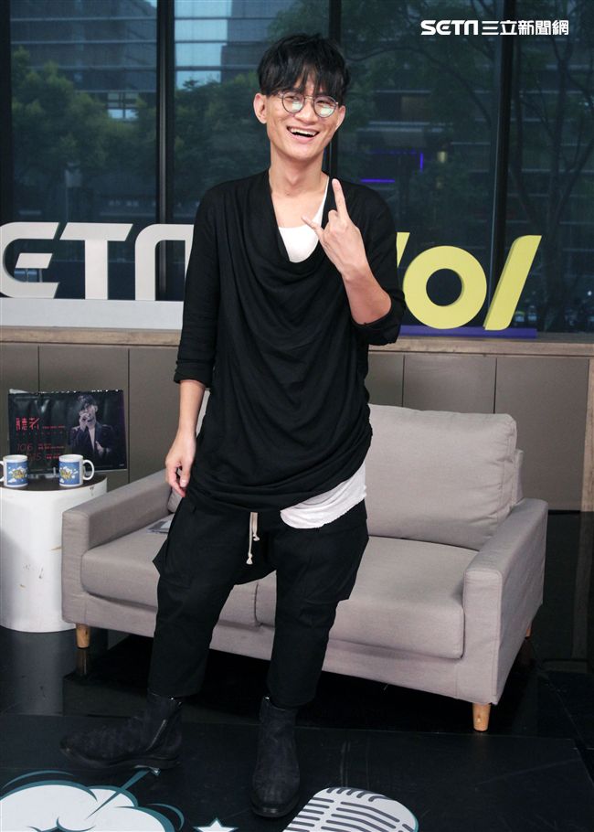 卓義峯安安大明星。（記者邱榮吉/攝影）