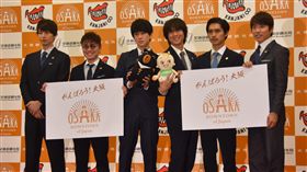 ▲關8以「大阪觀光形象代言人」身分在台宣傳大阪。（圖／交通部觀光局提供）