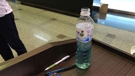 台北市,內湖,中天電視台,汽油,潑灑